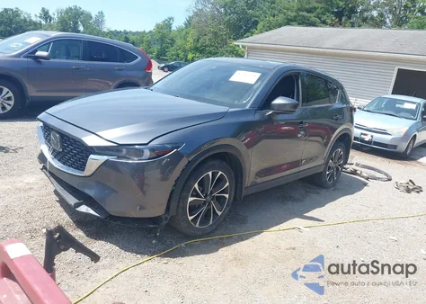 2022 Mazda Cx-5 2.5 S Premium z USA, uszkodzony, nr VIN JM3KFBDM8N0550030